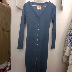 Chaser brand NWOT blue button-down midi dress M